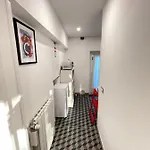 Smart-central-apartment-gold-elegant-style ברגמו