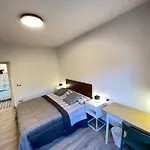 Smart-central-apartment-gold-elegant-style *