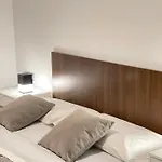 Apartman Smart-central-apartment-gold-elegant-style Bergamo