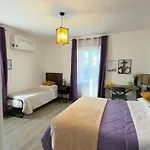 Smart-central-apartment-gold-elegant-style بيرغامو