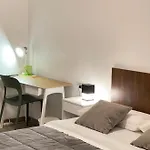 Smart-central-apartment-gold-elegant-style شقة بيرغامو