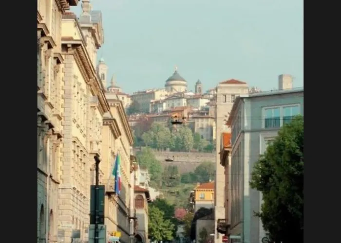 Smart-apartment Gold-elegant Style شقة