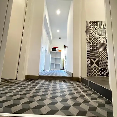 Апартаменти Smart Gold Apartment Elegant Style